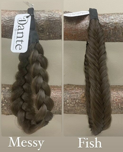 Stijlvolle vlecht haarband in kleur 2 van Dante, voor een trendy en veelzijdige toevoeging aan je kapsel."