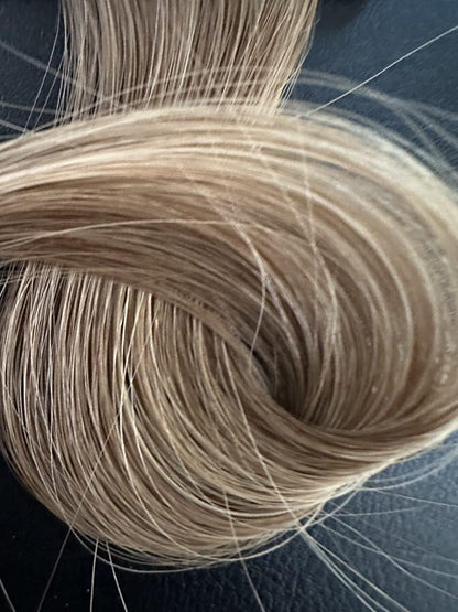 Estee Paris Hair Butterfly Weft 50 cm kleur Ombre Q3/Q3+Q5 - Lichtbruin + donkerblond met lichtbruine roots